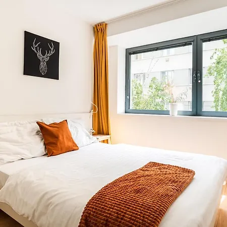 Smart & Living By Ambiente Apartment Bratislava