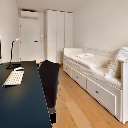 Smart & Living By Ambiente Apartmán Bratislava