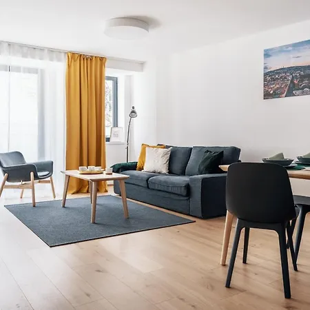 Smart & Living By Ambiente Apartment Bratislava