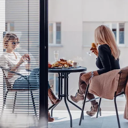 Lägenhet Smart & Living By Ambiente Bratislava