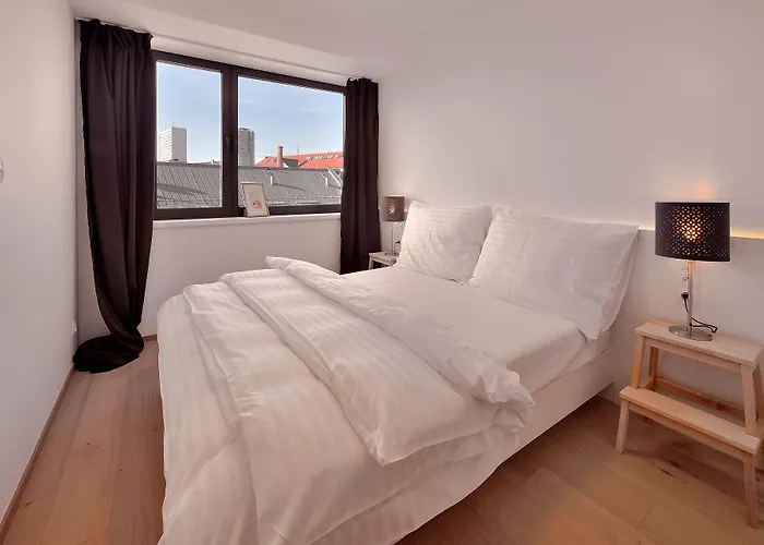 Smart & Living By Ambiente Apartment Bratislava